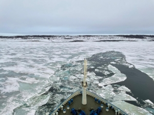 Атомный ледокол «Сибирь» Росатомфлота выполнил противозаторные работы на Енисее
