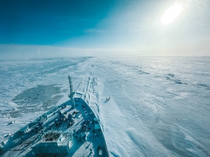 Атомные ледоколы обеспечили постановку судов на три ледовых площадки