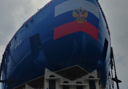 Универсальный атомный ледокол «Урал» проекта 22220 спущен на воду