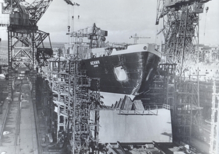 60 лет со дня спуска на воду первого в мире атомного ледокола «Ленин»