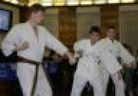 СПОРТ УЧИТ И ВОСПИТЫВАЕТ