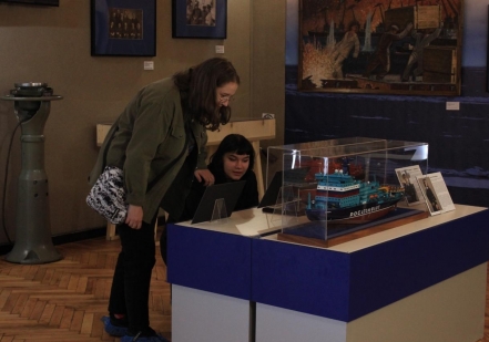 Росатомфлот принял участие в выставке «Право женщин на море»