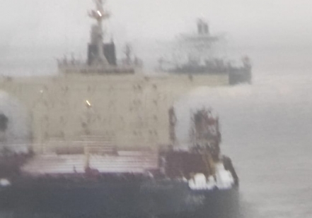 Ледоколы Росатомфлота впервые провели сквозь Арктику судно с рекордной грузоподъемностью